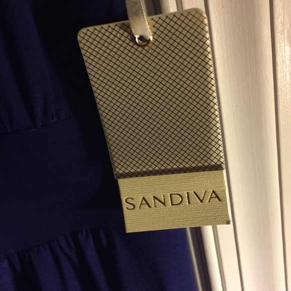 Sandiva Navy Blue Formal Gown - Picture 2 of 3